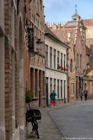 Une Rue De Bruges En Belgique Visiter Bruges Que Faire Pendant Un Week End A Bruges En Belgique Visite Visiter Bruges Bruges Belgique Vacances En Belgique