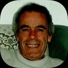 Kellie Slade's Instagram, Twitter & Facebook