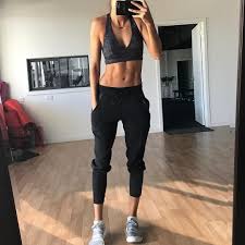 25 year old scottish woman transformed her body in just three months using a phone app. For The Ladies Asking Where I Got These Pants From They Are Just Nike Tech Fleece Ones I Just Pulled Fitness Inspiration Body Fitness Fashion Fit Body Goals