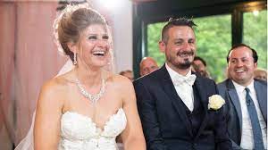 Was könnte intimer sein als der erste kuss vor dem traualtar? Hochzeit Auf Den Ersten Blick Wer Ist Noch Zusammen Brigitte De