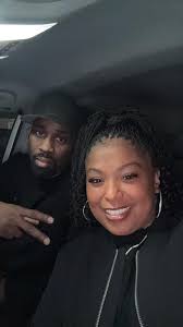 Y'all favorite auntie and uncle hangin out