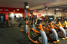 Vous serez le bienvenu dans le centre de fitness basic fit de chartres situé allée des atlantes. Salle De Sport Basic Fit Le Haillan Avenue De Magudas