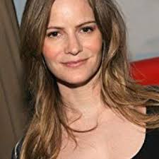 Belle Walker (played by Bella Thorne) outfits