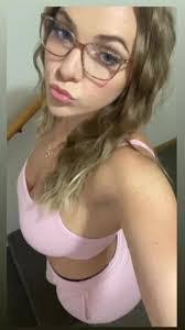 Ella Quade's Instagram, Twitter & Facebook