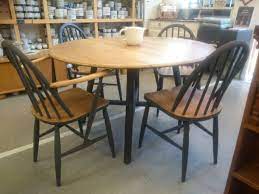 Ercol Dining Set Drop Leaf Table With 2 Windsor Carver Chairs And 2 Windsor Dining Chairs Seats Arms And Table Top Have Been Sanded And Refinished L Mobilya