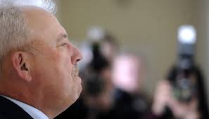 Chvalovskému hrozí za podvody deset let