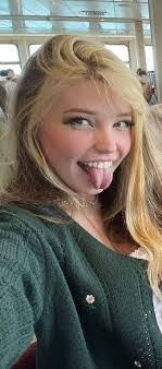 Delphine White's Instagram, Twitter & Facebook