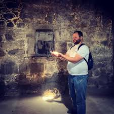 Avetik Harutyunyan // Аветик Арутюнян // Ավետիք Հարությունյան - Одним из  самых важных проблем в нашей христианской жизни, на мой взгляд, это  отсутствие серьёзности к той вере, которую мы исповедуем. Скажу более,