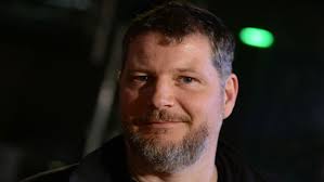 Das Boot' Director Signs