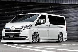 トヨタ グランエース 第2弾はフルエアロ シンプルなハーフタイプで存在感を底上げ ハイエース エアロ 車 エアロ