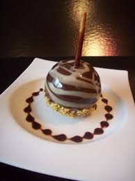Mousses Facon Pommes D Amour Pomme D Amour Patisserie Decoration Patisserie