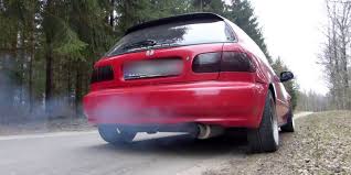 4 Causes of Blue Smoke From Exhaust (and How to Fix)