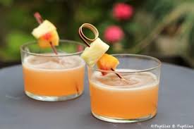 Jus De Fruits Ananas Nectarines Pommes Recette Jus De Fruit Jus De Fruit Jus De Fruit Maison