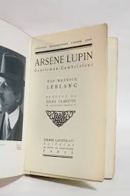 He is a mass womanizer and known to frequently be surrounded by women. Leblanc Arsene Lupin Gentleman Cambrioleur Signiert Erste Ausgabe Edition Originale Com