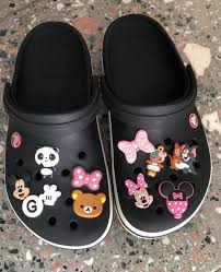 Siz Hala Terlik Suslerinden Almadiniz Mi Crocs Jibbitz Crocssusu Harf Ask Crocs Jibbitz Yilbasi Yeniyil Terlik Instagram Posts Instagram Tinkerbell