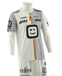 Officiële instagram van kv mechelen alias malinwa. Kv Mechelen Voetbalshirts 2019 2020 Voetbalshirts Com