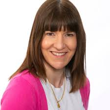 Lorna Doyle's Instagram, Twitter & Facebook