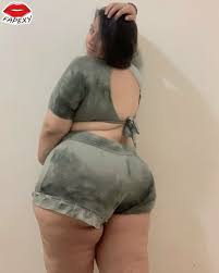 anyv1993 shows off her stunning body in these leaked private pictures