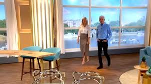 Jamael westman's interview with holly and schofe on itv's this morning. Secret Behind New This Morning Set Revealed Entertainment Daily