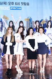 Wheein (lead vocal, lead dancer). Photo Shows Unbelievable Height Difference Between Mamamoo And Gfriend Koreaboo