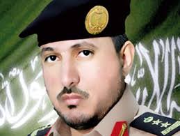 العقيد السلمي المرأة العسكرية كالرجل في الترقية