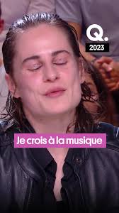 Christine and Queens Quotidien Rockstar