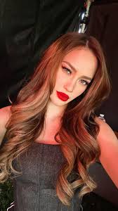 Signature RED. #makeupbythornes ♥️