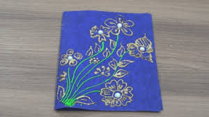First of all you need to decide what image you wish to decorate the card with. Diy Greeting Card Golden Glitter Simple Steps Youtube
