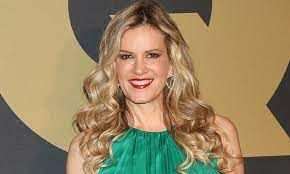 Después de que este programa dejó de transmitirse, luis de alba se mantuvo muchos años lejos de la televisión, pero las nuevas retransmisiones de sus antiguos programas siguieron siendo populares. Rebecca De Alba Lo Confiesa Ha Encontrado El Amor