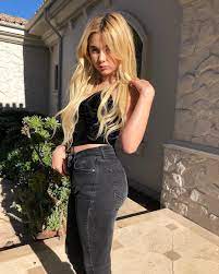 After that, she started modeling and gave auditions in movies and also tv serials. Alabama Barker S Personal Life The Barker S Family Bio Net Worth Facts Alabama Barker Woman Crush Everyday Popular People