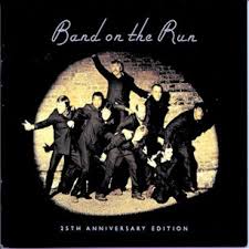 500 Greatest Albums Of All Time Paul Mccartney And Wings Band On The Run Rolling Stone Rock Album Covers Iconic Album Covers Classic Rock Albums