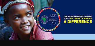 Le Fonds africain de développement approuve un financement de 16 millions  de dollars pour la Banque d'investissement pour l'entrepreneuriat des  jeunes au Libéria￼