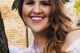 Miranda Hummel's Instagram, Twitter & Facebook