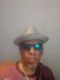 Eunice Peterson's Instagram, Twitter & Facebook