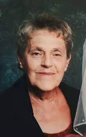 Can someone edit the photo to remove the veil?