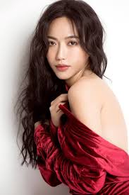 Theo lời kể của một nữ điều dưỡng, trúc nhi và diệu nhi trời sinh vui tính, dễ mếu máo nhưng rất hay cười và hòa đồng. Diá»‡u Nhi Thu Trang Nam ThÆ° Lá»™t Xac Nong Bá»ng