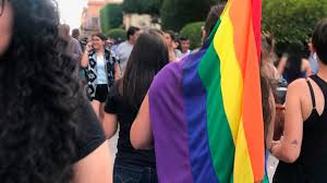 Si bien en varios países del mundo la comunidad lgbt+ logró grandes avances, aún queda mucho camino por. Por Que Se Celebra En Junio El Mes Del Orgullo Lgbt La Fuentela Fuente