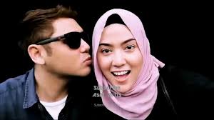 Shila amzah — hidayahmu 03:30. Bersemut Habis Bila Shila Amzah Kiss Pipi Suami Haris Balas Balik Youtube