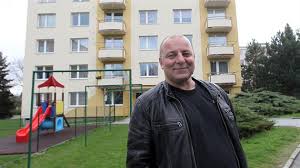 Starají se tam mimo jiné o problémové děti. Zemrel Reditel Detskeho Domova A Byvaly Politik Radek Vovsik Idnes Cz