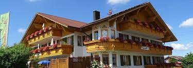 70 empfehlungen ✓ zimmer ab 60 € pro bett/nacht (je nach saison und auslastung) ➔ zum angebot. Gastehaus Annabell Ferienwohnungen In Nesselwang