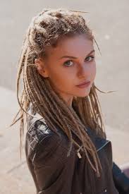medium length hairstyle for women haar styling blonde dreads dreadlocks madchen
