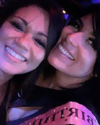 Early bday surprise from my friends.. 🎉🔥🎊 #thisisjuststarting 🎉🎉🎉  #my44thweekendparty