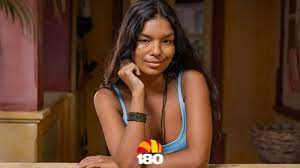 Mel Muzzillo surpreende web com fotos ousadas em ensaio ...