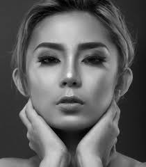 Congrats to mighty choke artists who are all too cool to look at the camera