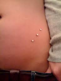 Pin By Dayana Gonzalez On Tattoos Piercings Hip Piercings Piercings Cute Piercings