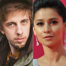 Join facebook to connect with alexander pal and others you may know. Aleksandr Pal I Ravshana Kurkova Stali Vedushimi Programmy Pervogo Kanala Vremya Kino Vokrug Tv
