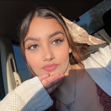 What are some side hustles to make money quickly for a trip?