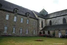 Abbaye De Paimpont France Abbaye Cloitre Monastere