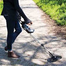 The best metal detectors for kids should always be easy to use. Review Supereye S500 Metal Detector Best Buy Blog
