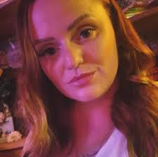 I've recently moved to Rainham. I'm looking for recommendations for biab  nails . Both hands and feet . Tia